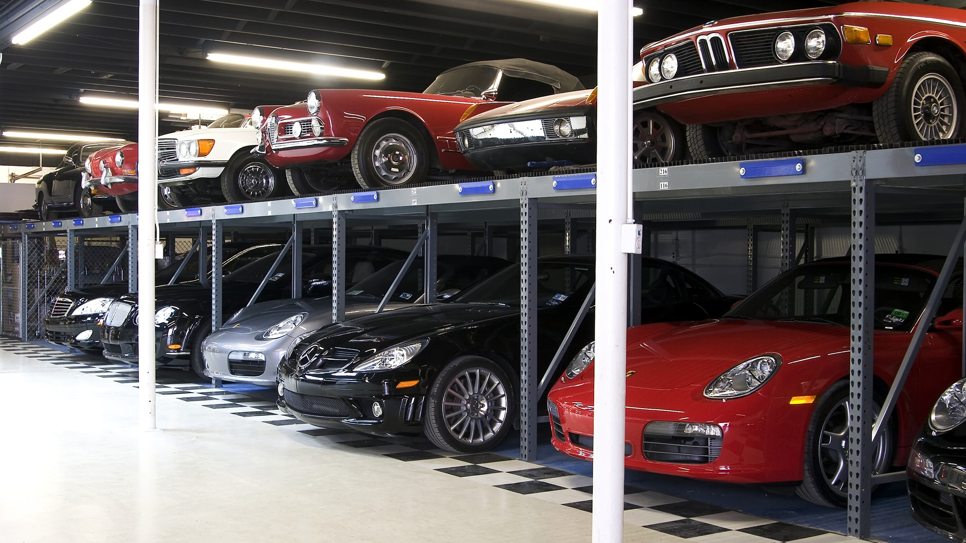 Luxury, Exotic, & Classic Car Dealership Near Dallas-Fort Worth